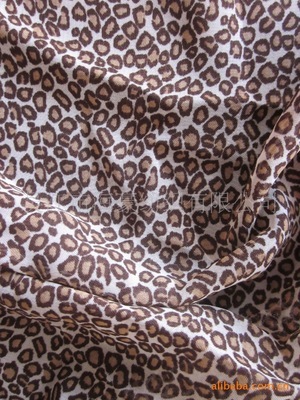 化纤面料新选择 190涤塔夫印花及其他产品在阿里巴巴海豪现货直供