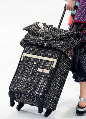 2016香奈儿新款包包 让时尚风格永存！Hold不住的潮流指南